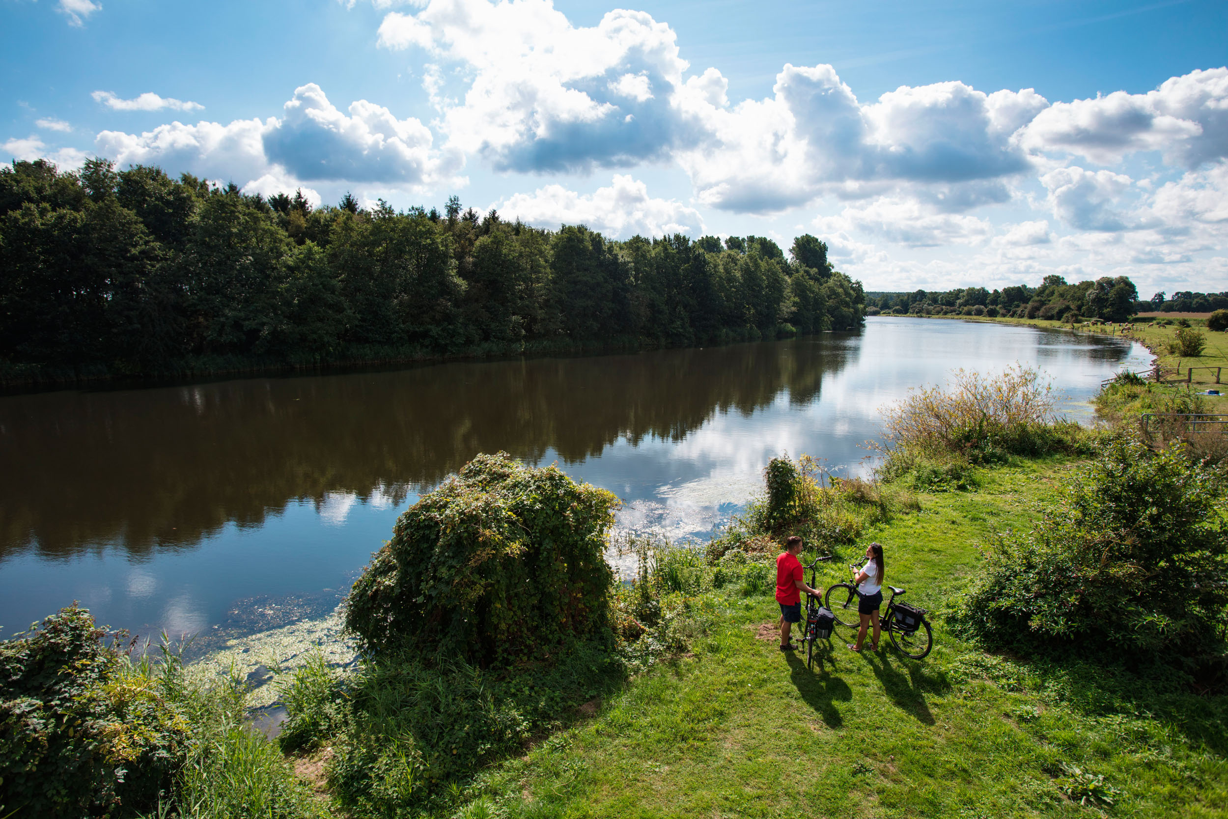 Wandern, Radfahren und Naturerlebnis am Fluss Emsland